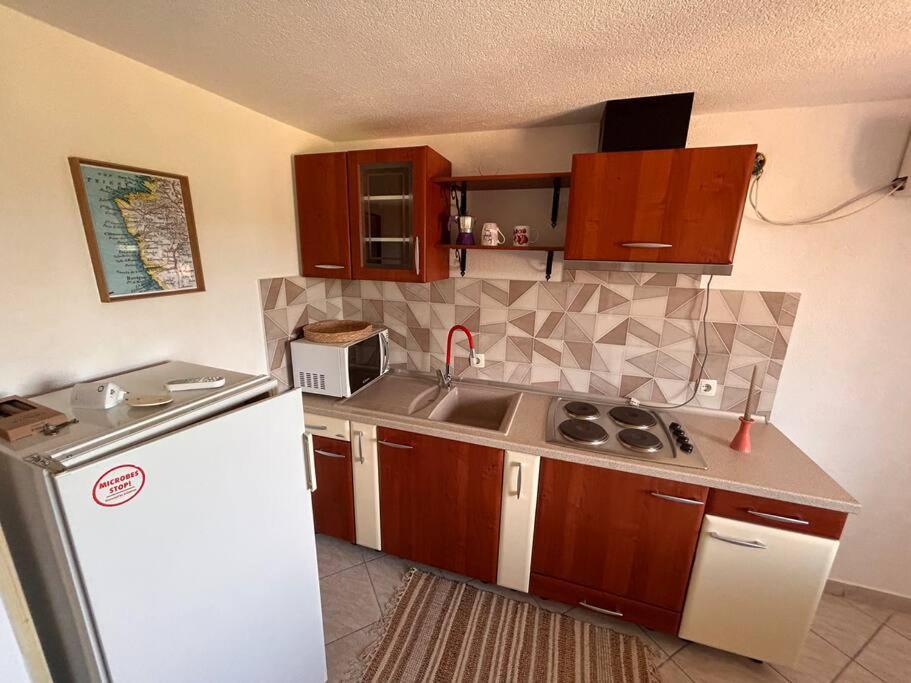 Ferienwohnung App Franci Parenzana Marusici  Exterior foto